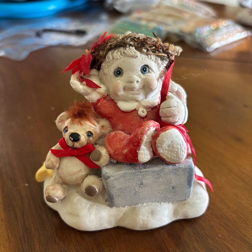 Dreamsicles "Open Me First" Angel Cherub figurine 1994 Christmas DX243